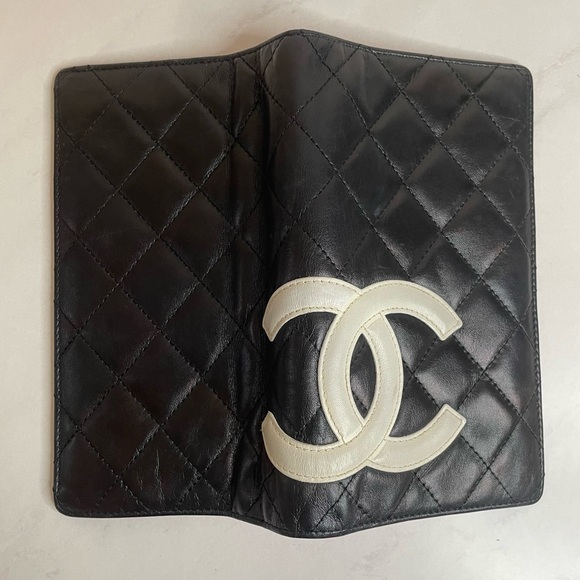 Authentic CHANEL Cambon Bi-Fold Leather Wallet - Black and Pink - Picture 6 of 13